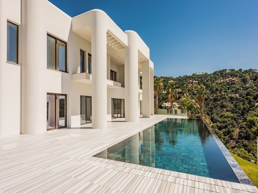 Residential Skimmer Pool