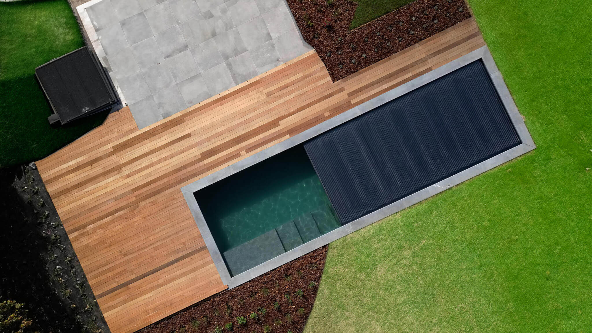 Contemporary Outdoor Pool
